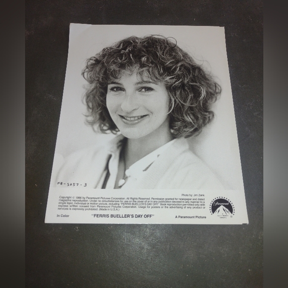 Vintage Movie promo picture of Jennifer Grey from Ferris Buelluers day off - Picture 1 of 1